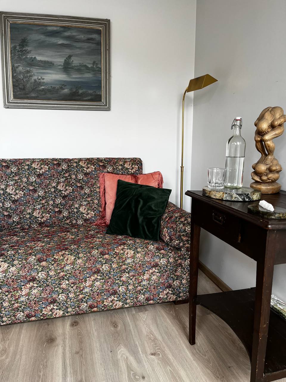 Psichologės Viktorijos darbo kabinetas – vidinė erdvė pokalbiui